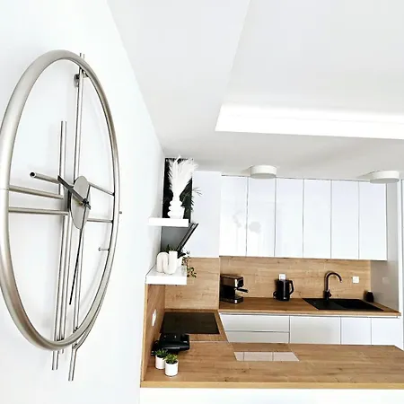 公寓 Apartman *